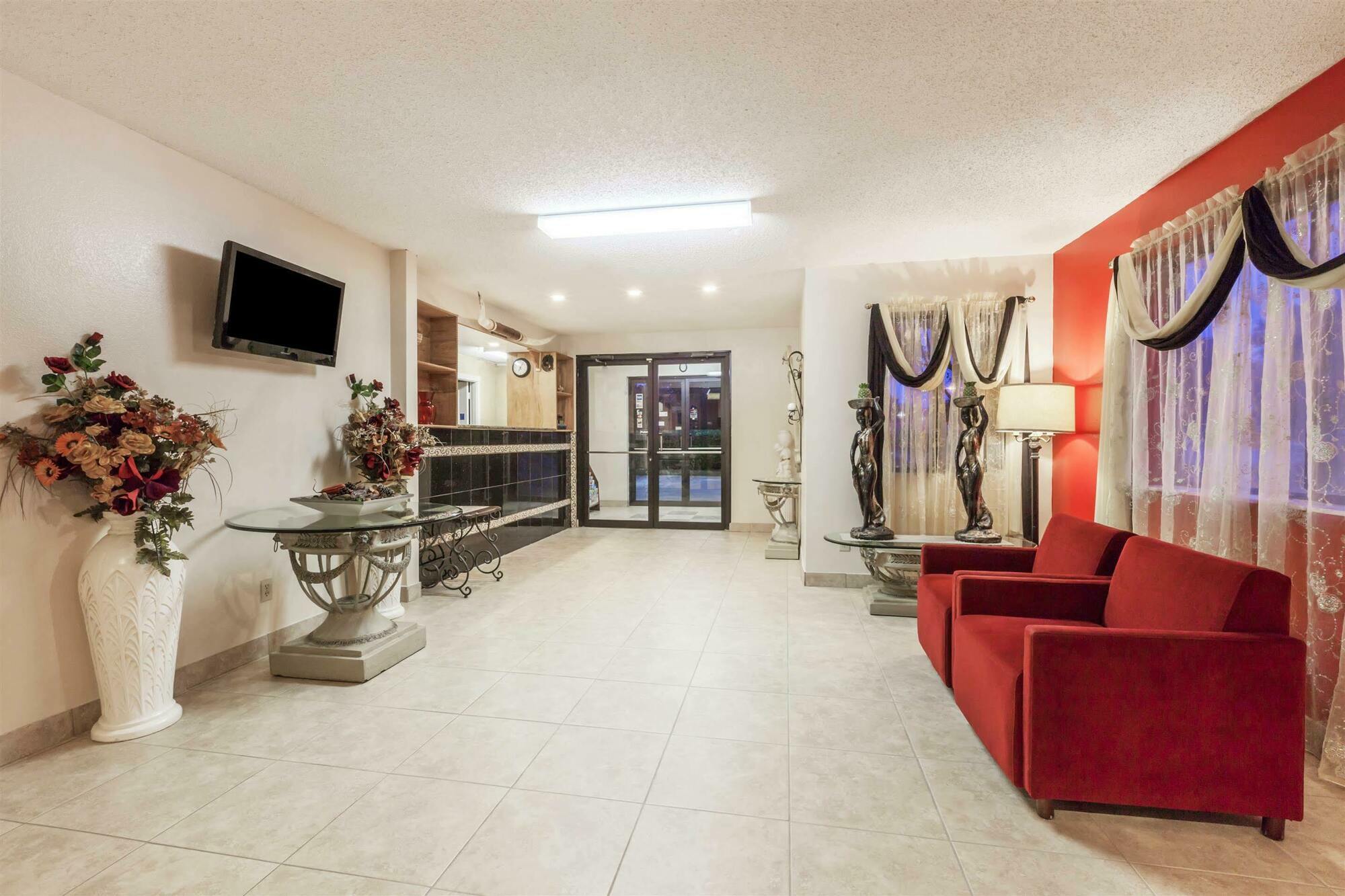 ホテル Super 8 By Wyndham Arlington East エクステリア 写真
