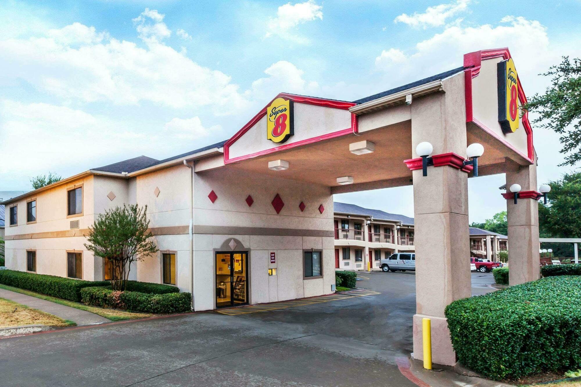 ホテル Super 8 By Wyndham Arlington East エクステリア 写真